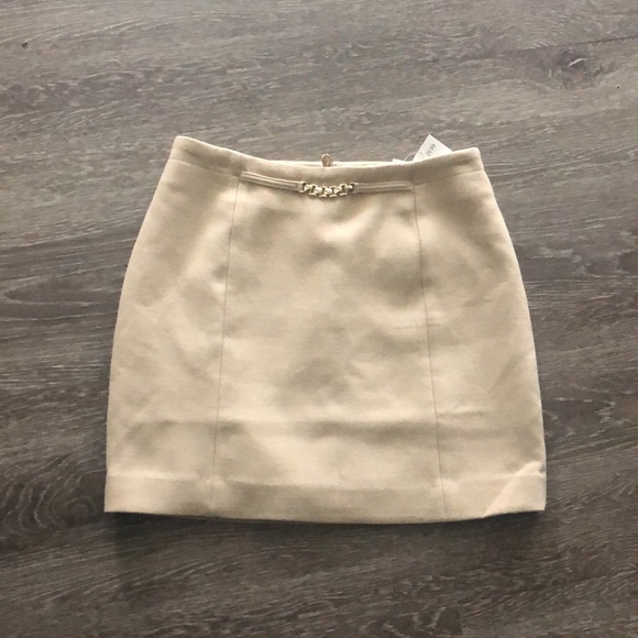 NWT H&M Beige Fall Winter Skirt, 4 - Picture 1 of 3